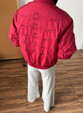 冬季美式高街红色刺绣钉珠棒球服外套男情侣宽松夹棉加厚飞行夹克