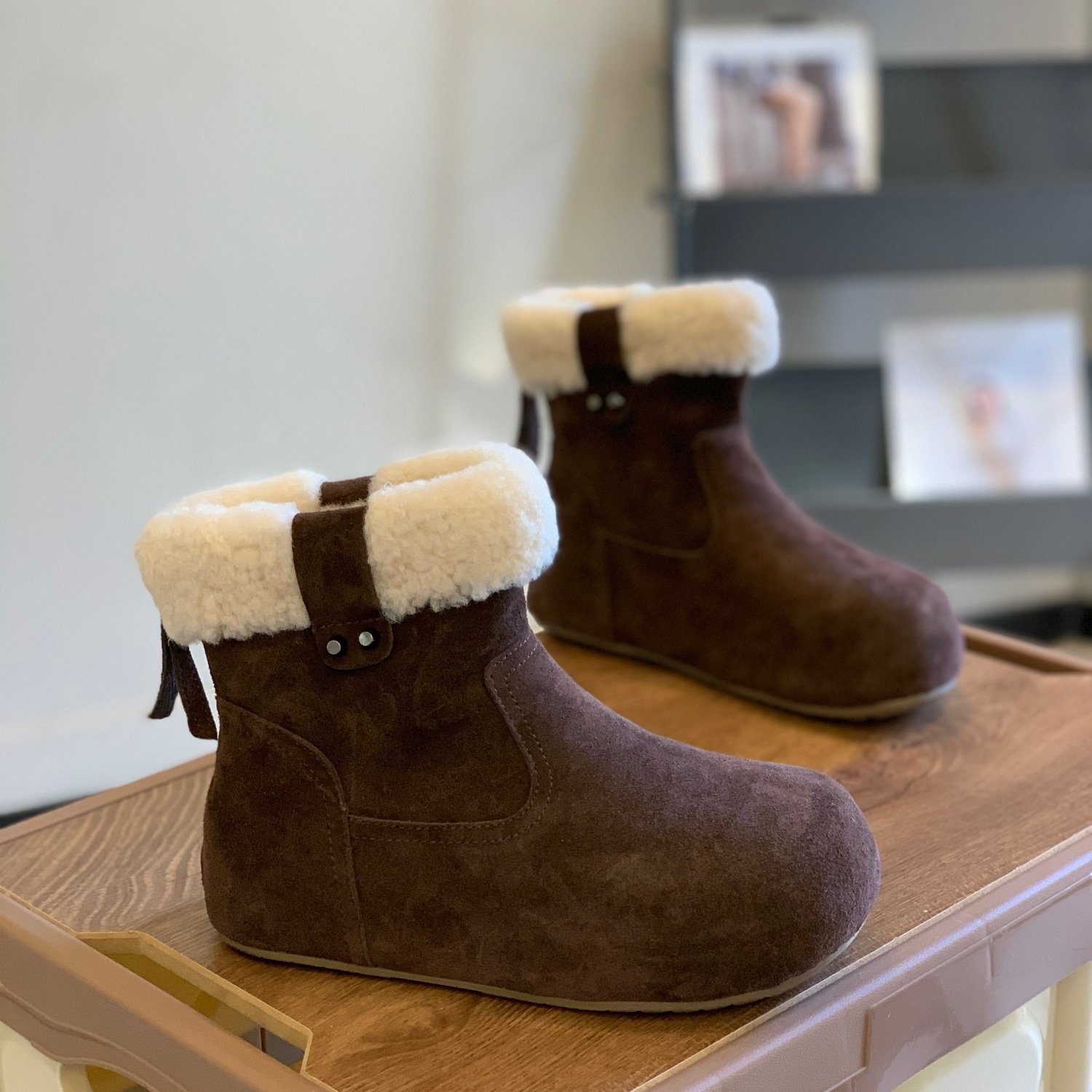 雪地靴女2025冬季新款百搭时尚复古内增高后拉链加绒保暖毛毛短靴