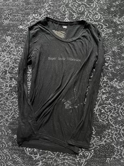 Lgb Visual Style Long-Sleeved T-Shirt with Abstract Supersonic Vibrating Letter Print, Casual and Loose, Unisex