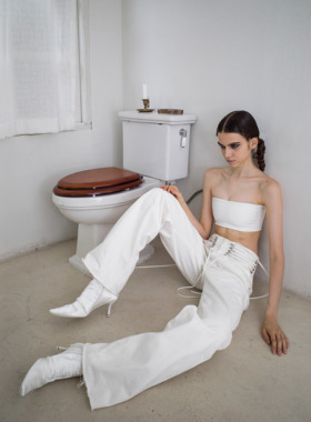 Aeaea Casual Jeans 黑色白色可拆卸束带低腰牛仔裤