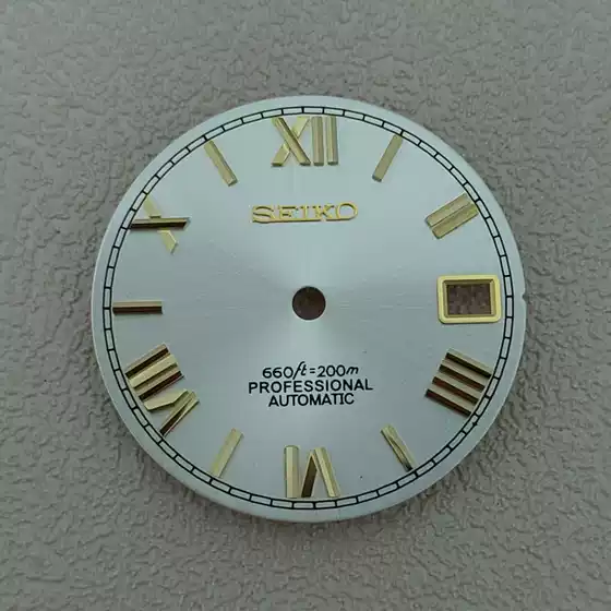 22 New Models Watch Modified with Calendar Roman Numeral Dial Gold and Silver Hands 28.5mm Suitable for Nh35 Movement