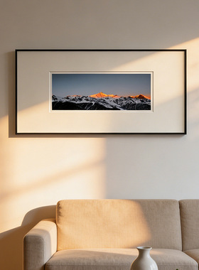 卡瓦格博的晨光日照金山客厅装饰画现代轻奢沙发背景墙风景挂画