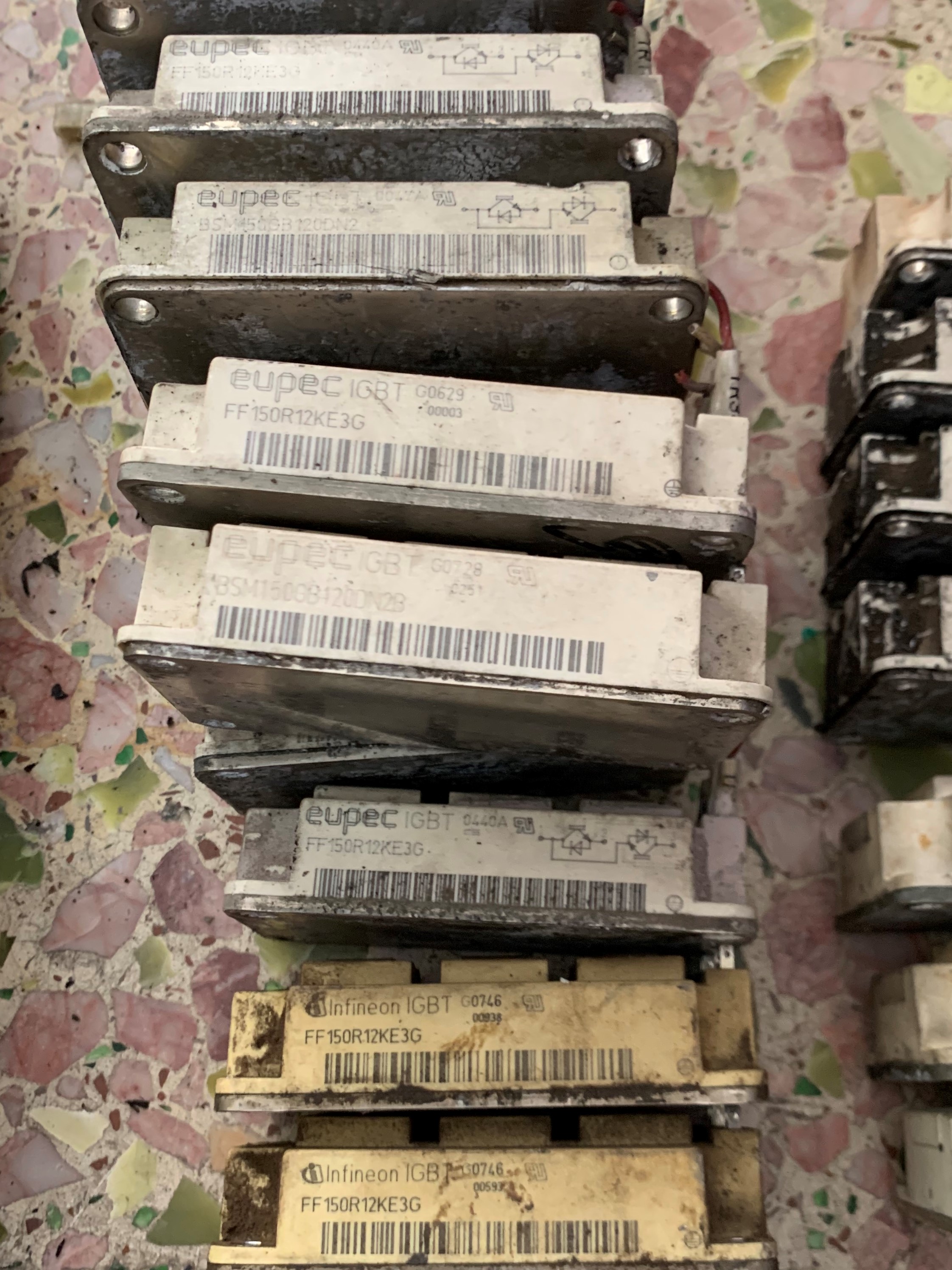 拆机FF150R12KE3G FF150R12KE3GBS BSM200GB120DN2 SKM200GB124D