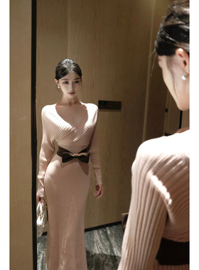 已到货  2025  春日部心动情书纯欲修身收腰包臀连衣裙01201