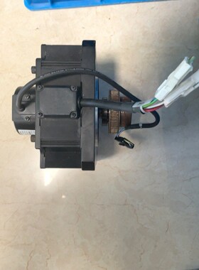 那智机器人电机 MFMA082D2C3 包好 实物拍摄 议价