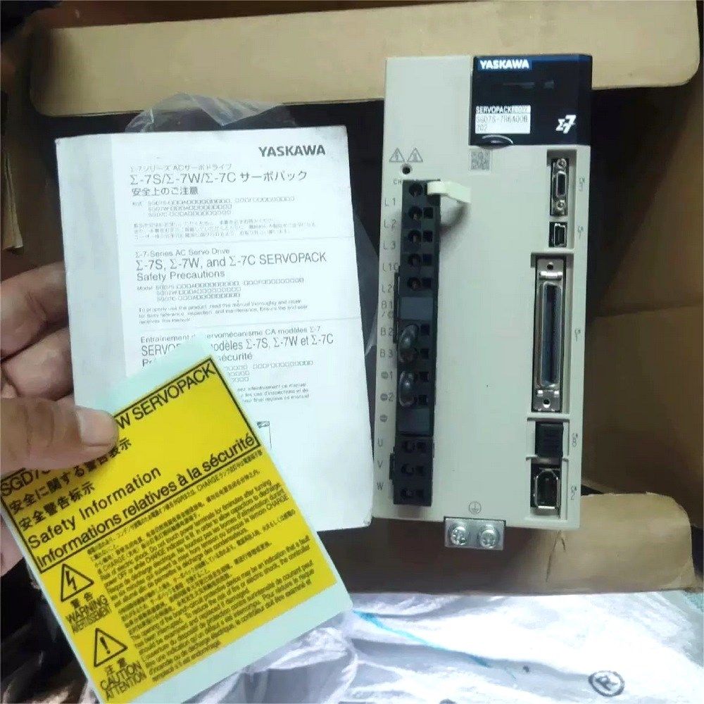 SGMPH-02A1A-YR32 安川伺服电机质保 议价