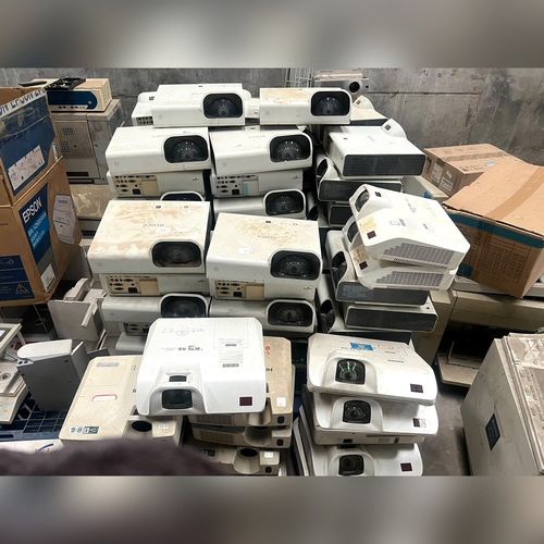 雅图LX211ST近焦投影仪 索尼VPL-sx225投影共 议价