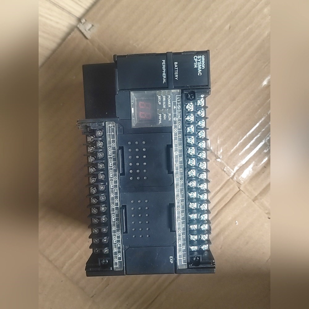 PLC CP1H-X40DR-A 一台1.3的