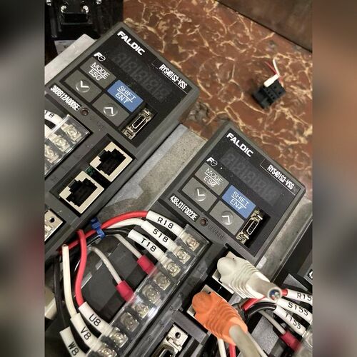 富士伺服驱动器RYS401S3-VSS设备现货功能完 议价