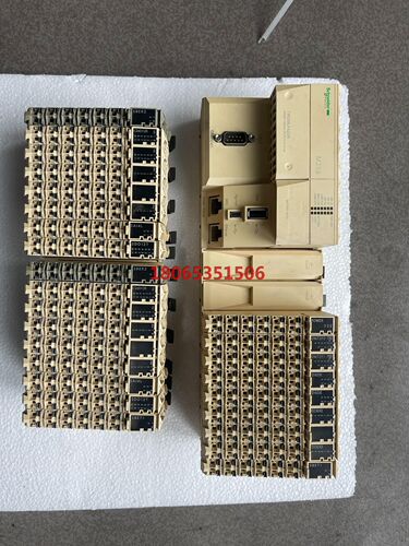 斯耐德TM258LF42DR和模块全部一起打包便宜处理.颜色