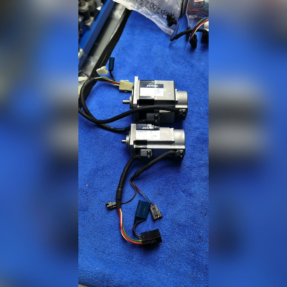 日本进口TS4606N7088E200电装机器人电机DENS 议价