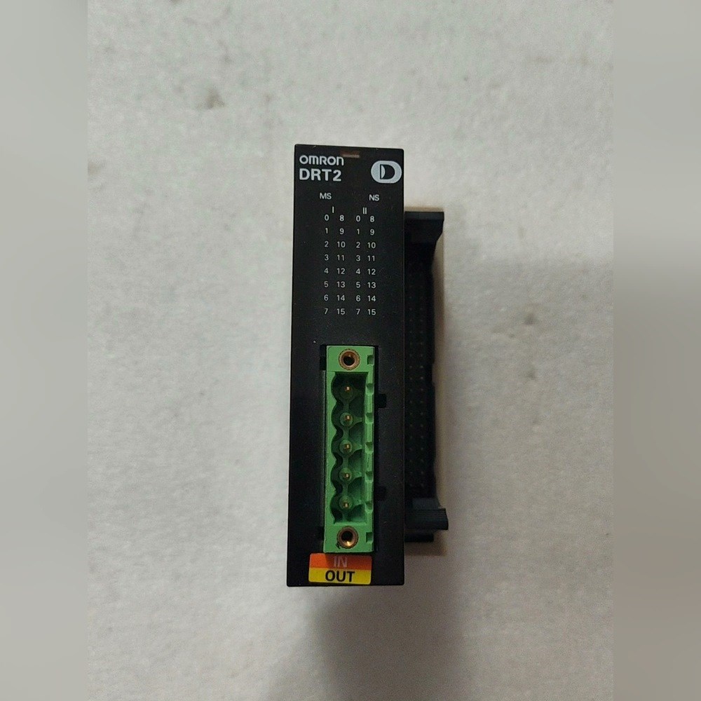PLC DRT2-MD32ML 一台成色如图