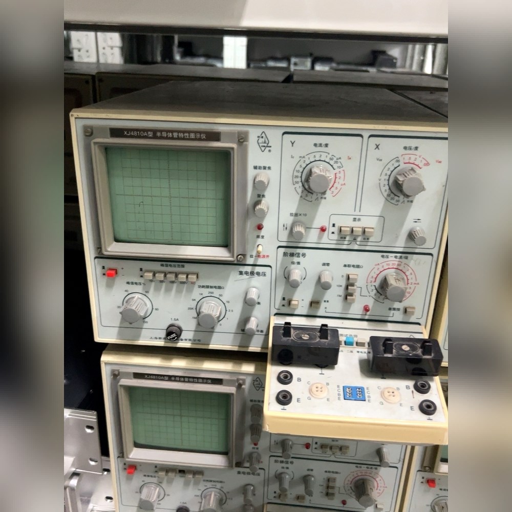XJ4810A型模拟半导体管特性图示仪现货50台左右 议价