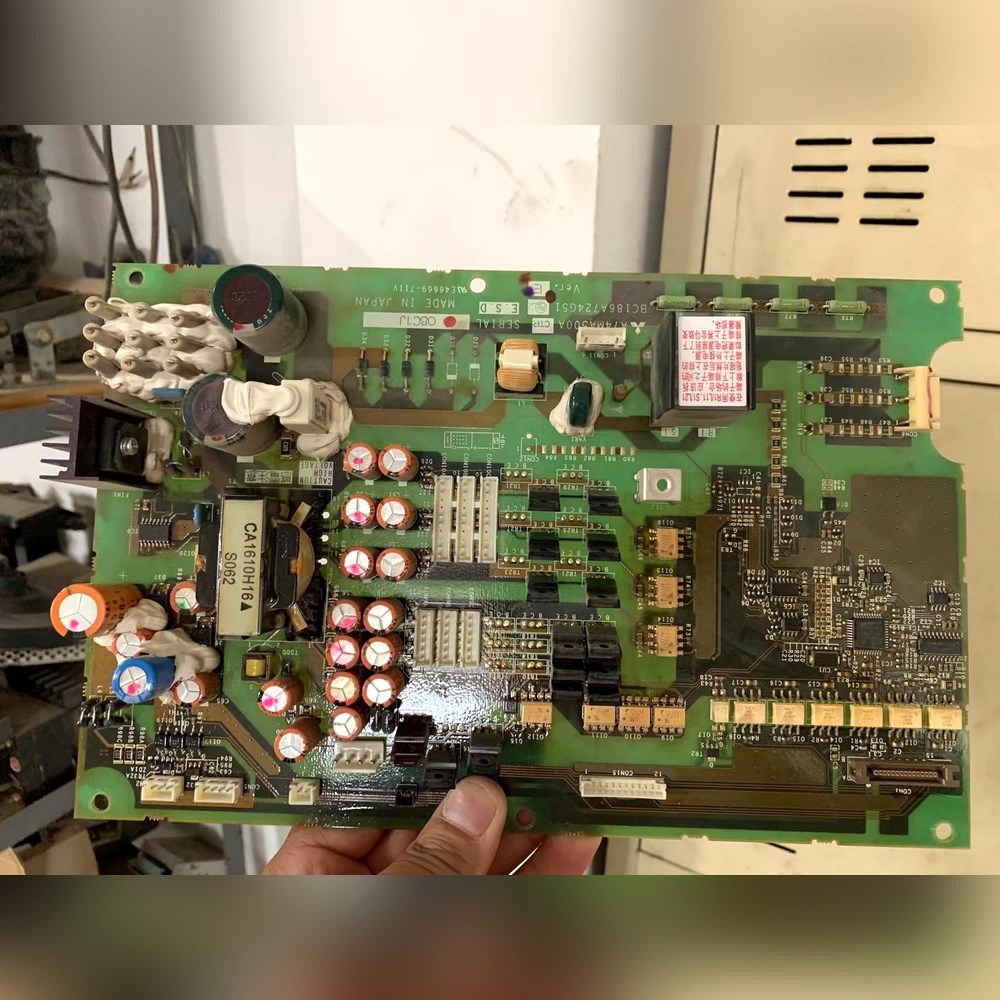 A74MA500三菱变频器驱动板 BC186A724G5