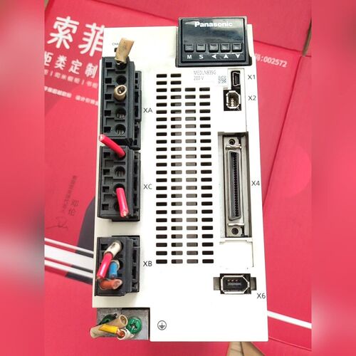 伺服驱动 MEDLN83SG 一台实物拍摄