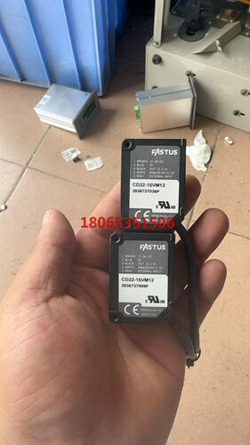 奥泰斯激光传感器CD22-15VM12实物拍摄功能包