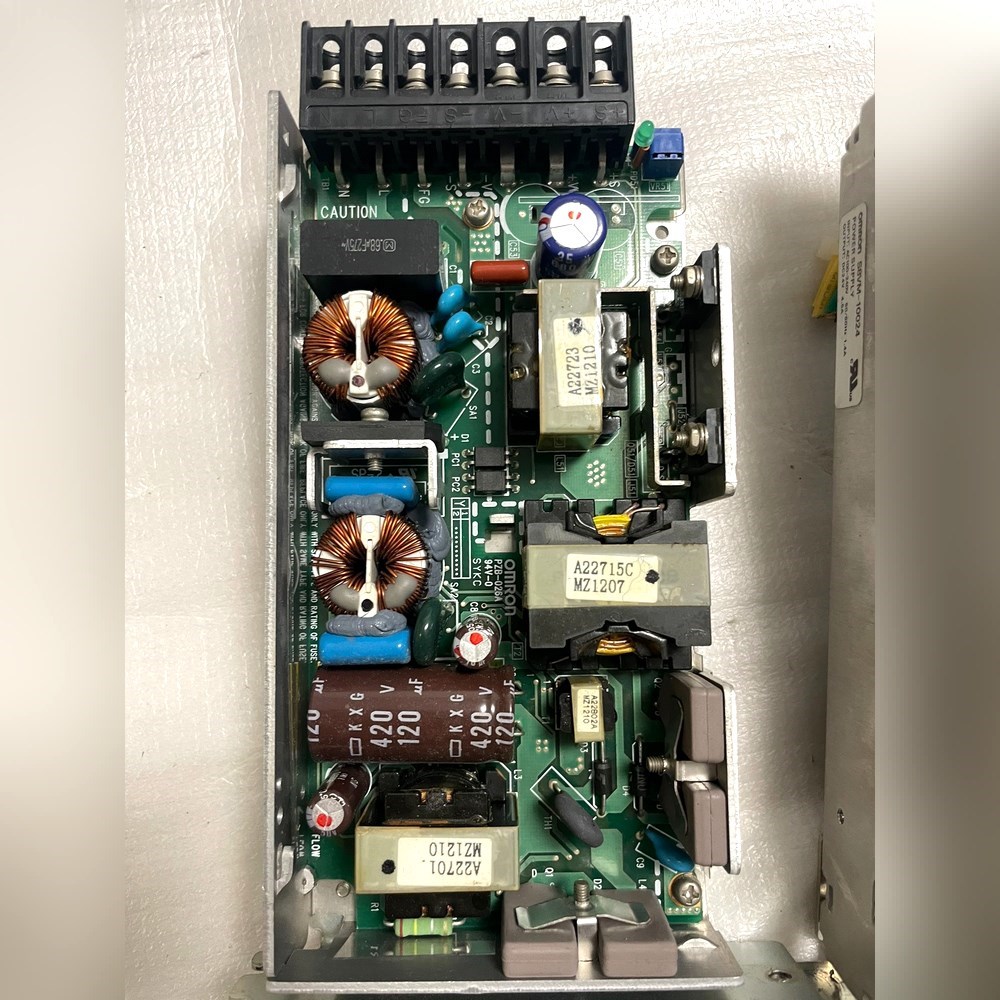 电源S8VM-10024DC 装柜未使用成色新. 议价