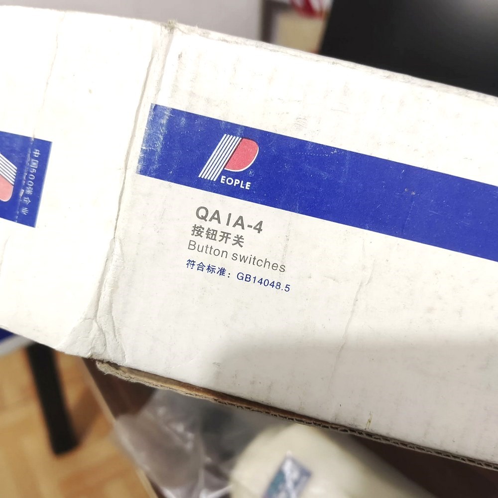 QAlA-4按钮开关QA1A-4原装3个现货 议价
