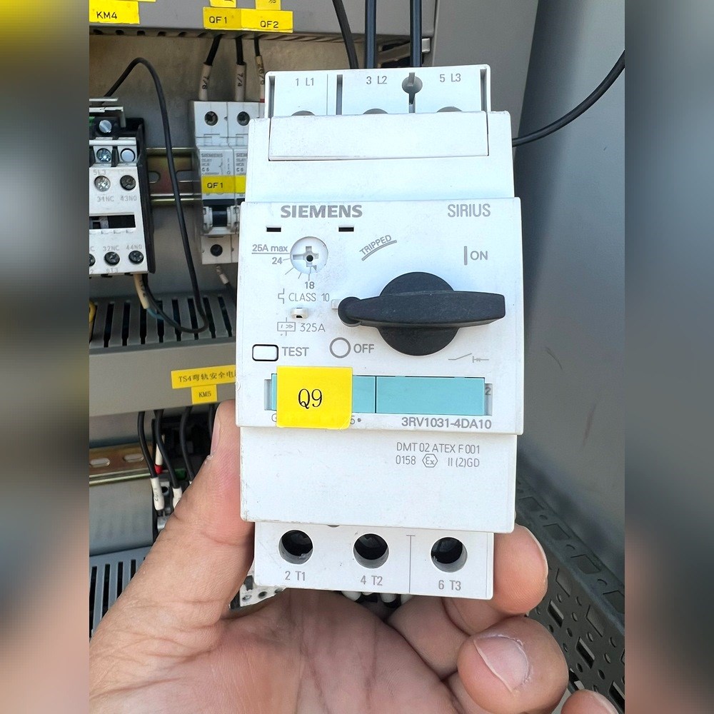 SIEMENS3RV1031-4DA10断路器在柜 议价