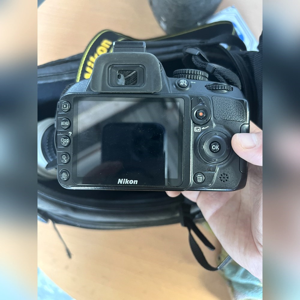 尼康D3100单反相机配18-55mm VR镜头成色轻微 议价