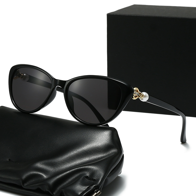 跨境新款墨镜女士镶钻珍珠太阳眼镜优雅猫眼墨镜中老年时尚太阳镜