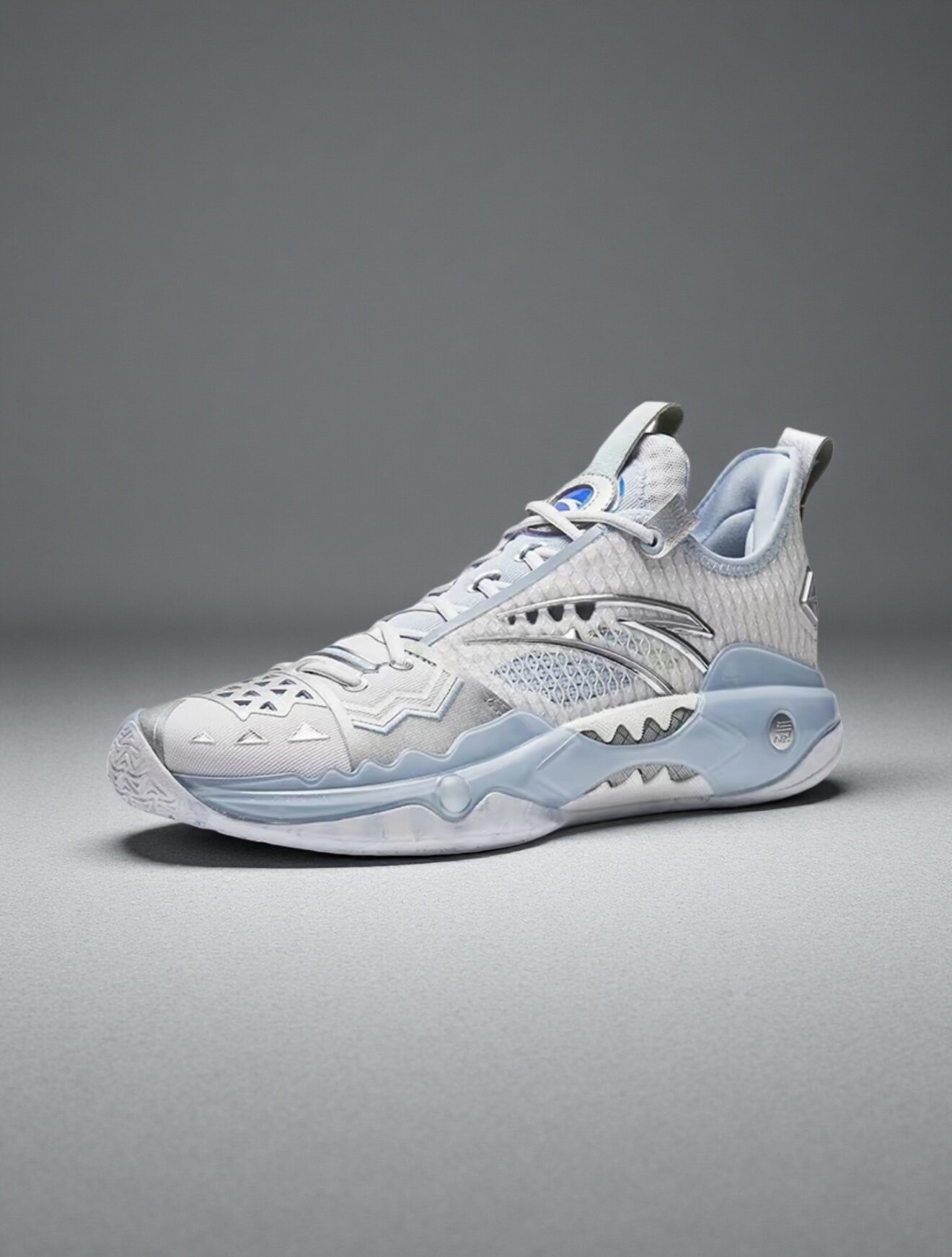 Anta安踏 狂潮5 Pro 水泥克星 减震耐磨 低帮 碳板 篮球鞋 白银