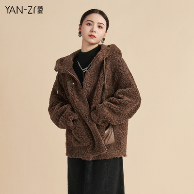 连帽仿皮毛一体保暖短款外套