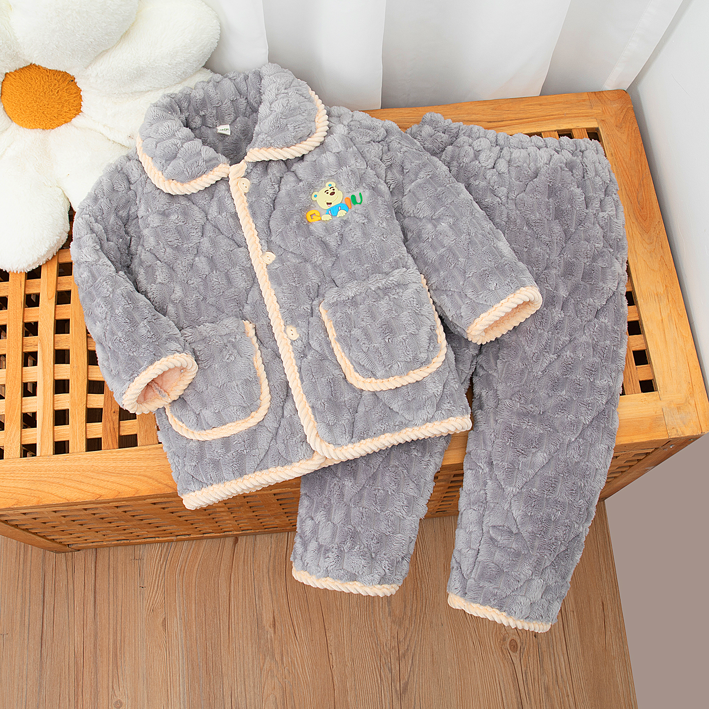 儿童冬季三层夹棉法兰绒睡衣套装