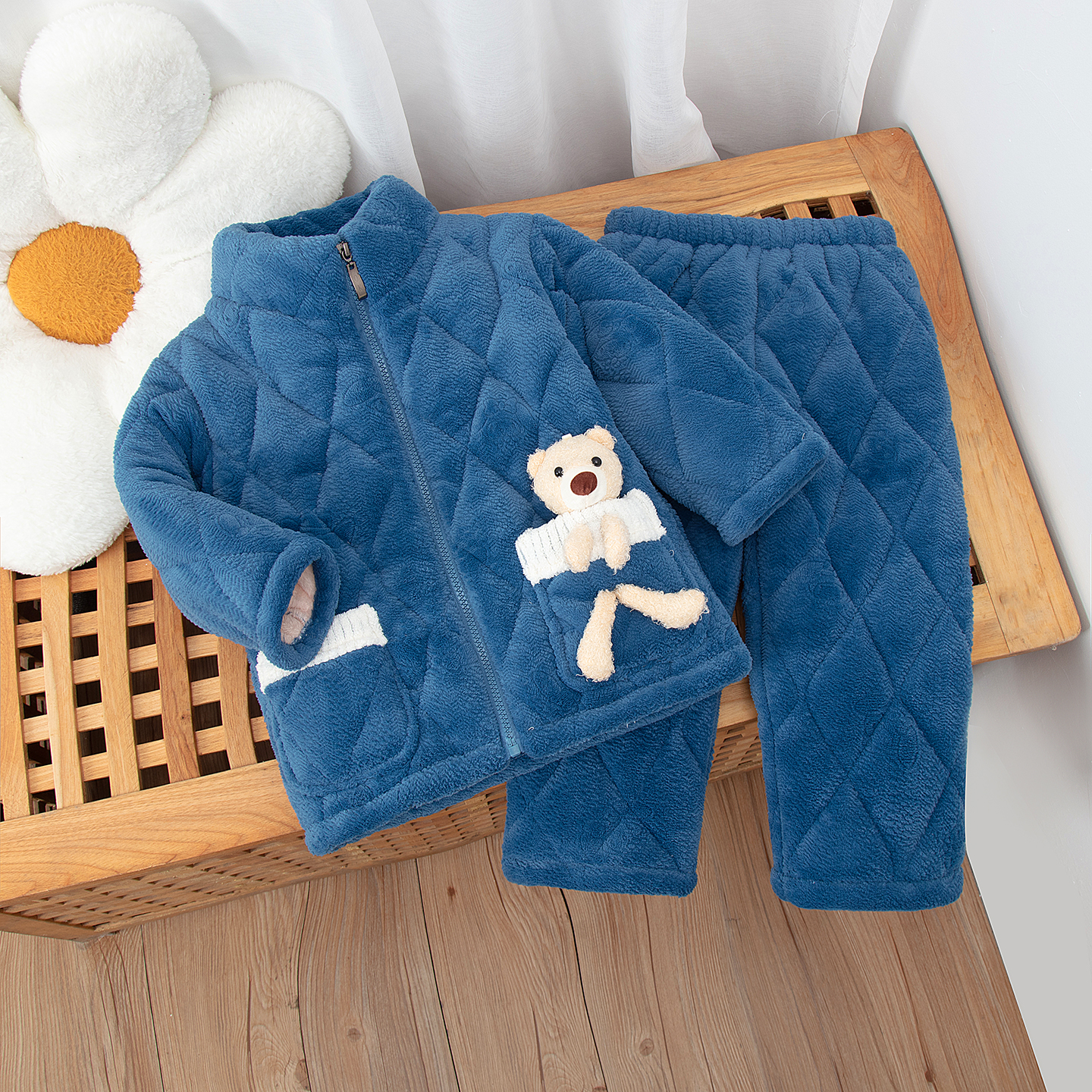 儿童法兰绒睡衣珊瑚绒三层夹棉袄