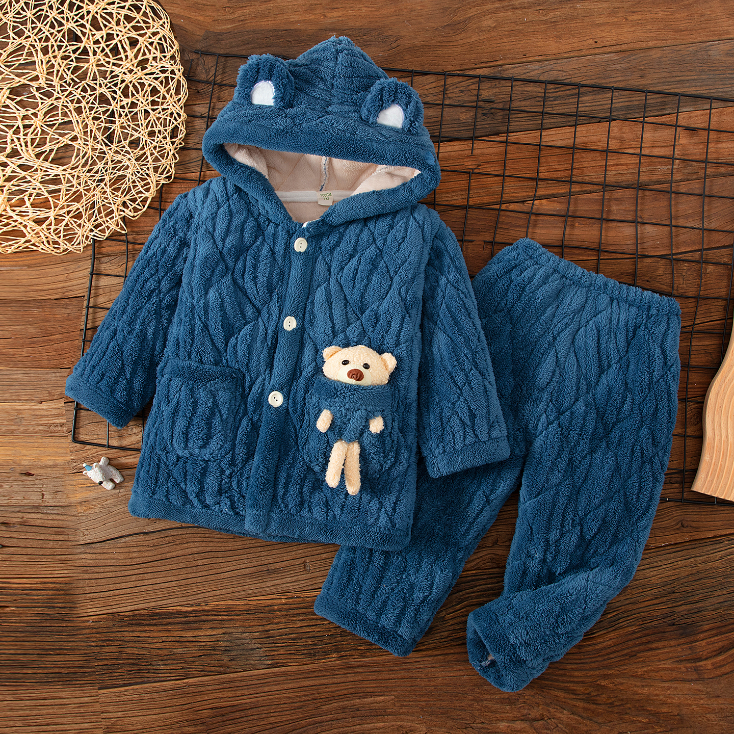 冬天儿童法兰绒睡衣男童女童男孩加绒加厚三层夹棉宝宝亲子家居服