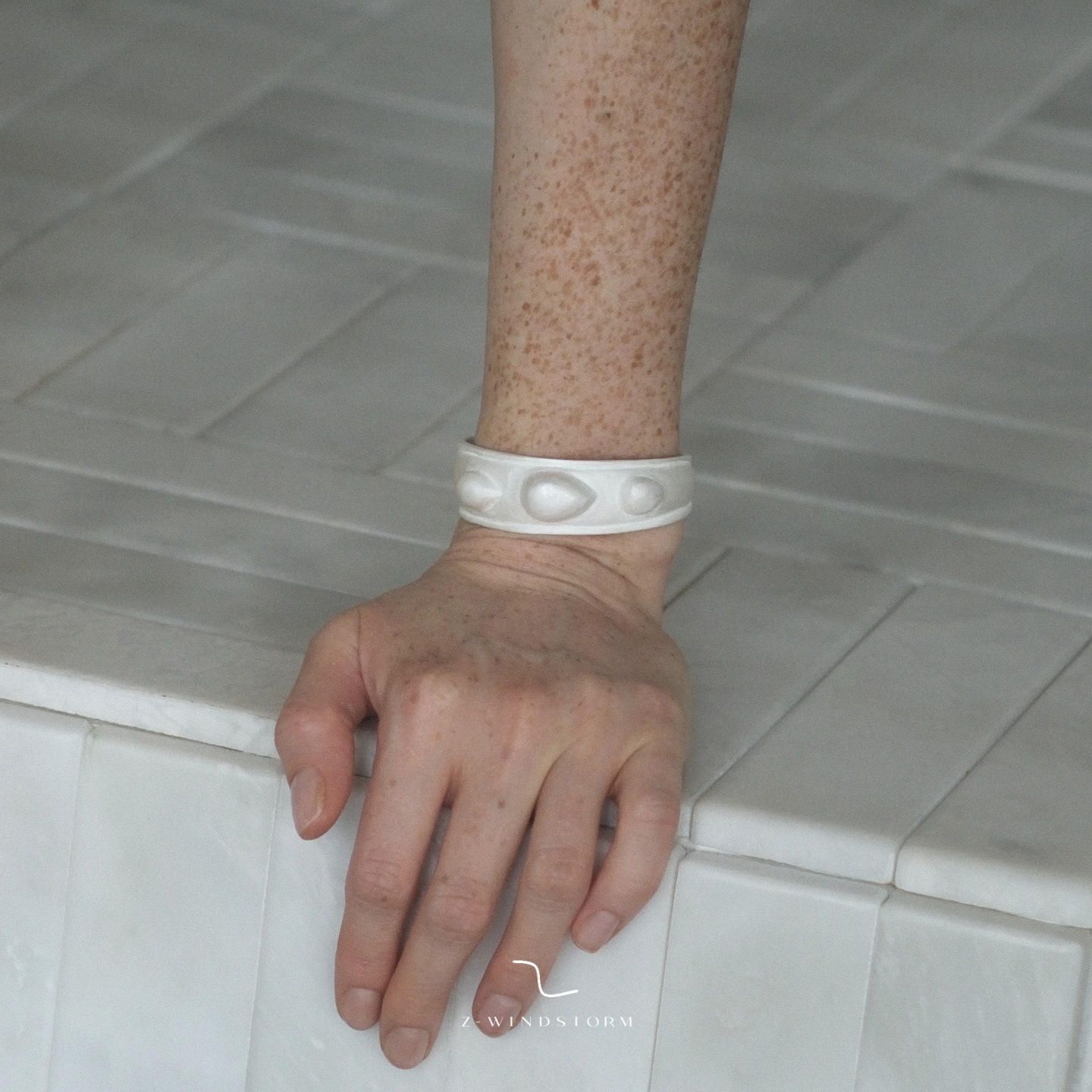 【冬季新款】宽边水滴纯银手镯