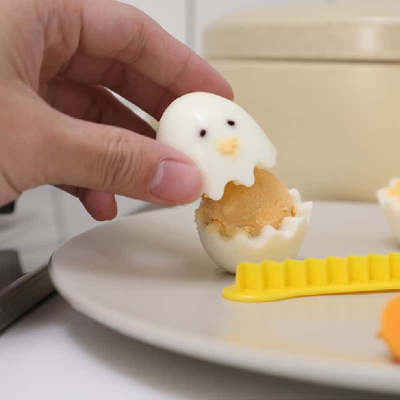 2 Pcs Fancy Cut Eggs Cooked Eggs Cutter Household Boiled Egg