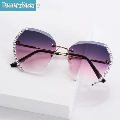 Gradient Color Rimless Sunglasses with diamonds Square Overs