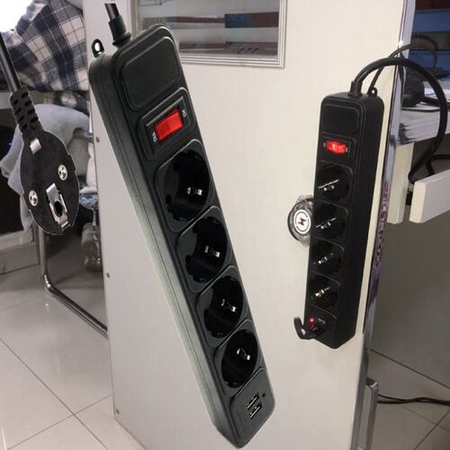 2500W 2 Round Pin USB Extension Cable Socket 2M Cord 4 Outpu