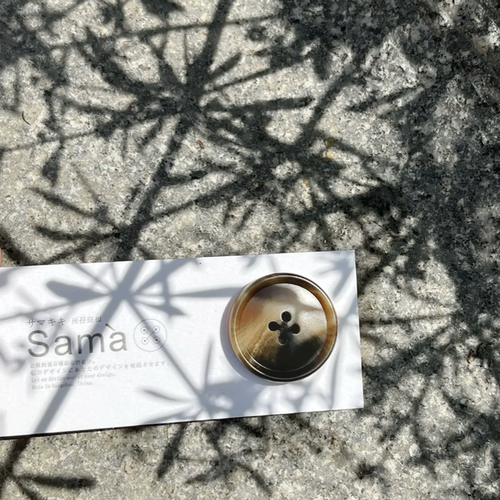 卅孖设计师小众雪山之颠四眼外套 全尺寸纽扣