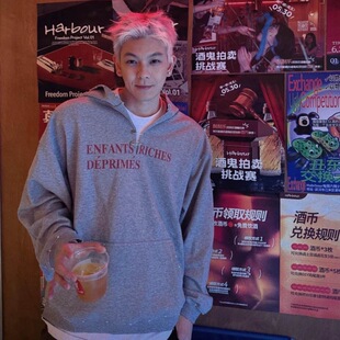 潮牌设计感情侣连帽衫 富二代别针小众美式 休闲卫衣 忧郁 ZETITI