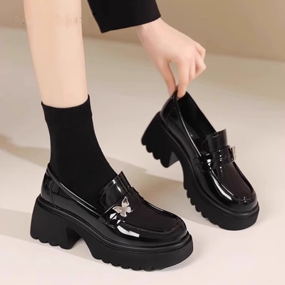 品牌鞋乐福鞋英伦风蝴蝶亮面增高