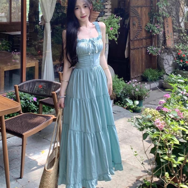 大码女装法式气质蓝色吊带连衣裙夏季收腰蛋糕长裙子胖mm遮肚显瘦