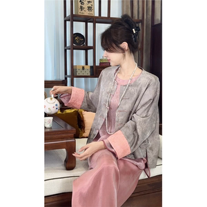 2024春季新中式国风拼接粉色短外套新款时尚设计感高端宋锦上衣女