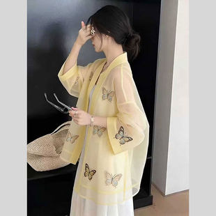 新中式蝴蝶印花七分袖开衫女气质宽松显瘦浅黄色上衣2026夏季新款