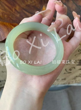 天然高冰晴水绿玉镯子