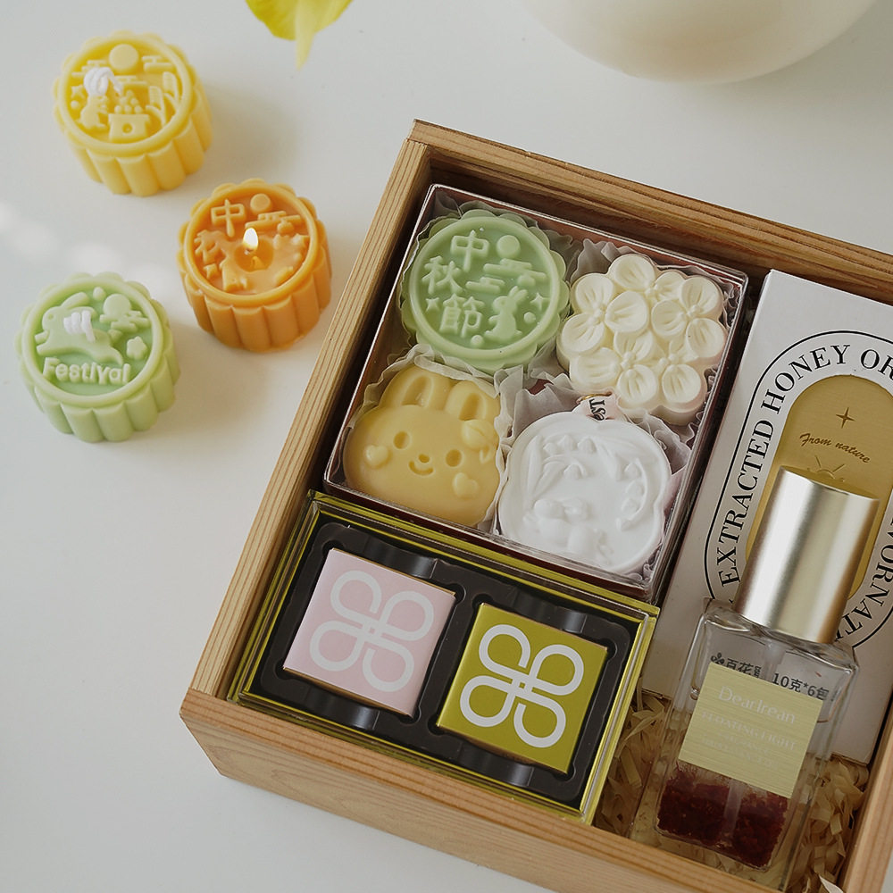 中秋香薰蜡烛礼物手工香氛造型月饼蠟燭摆件实用礼品创意伴手礼