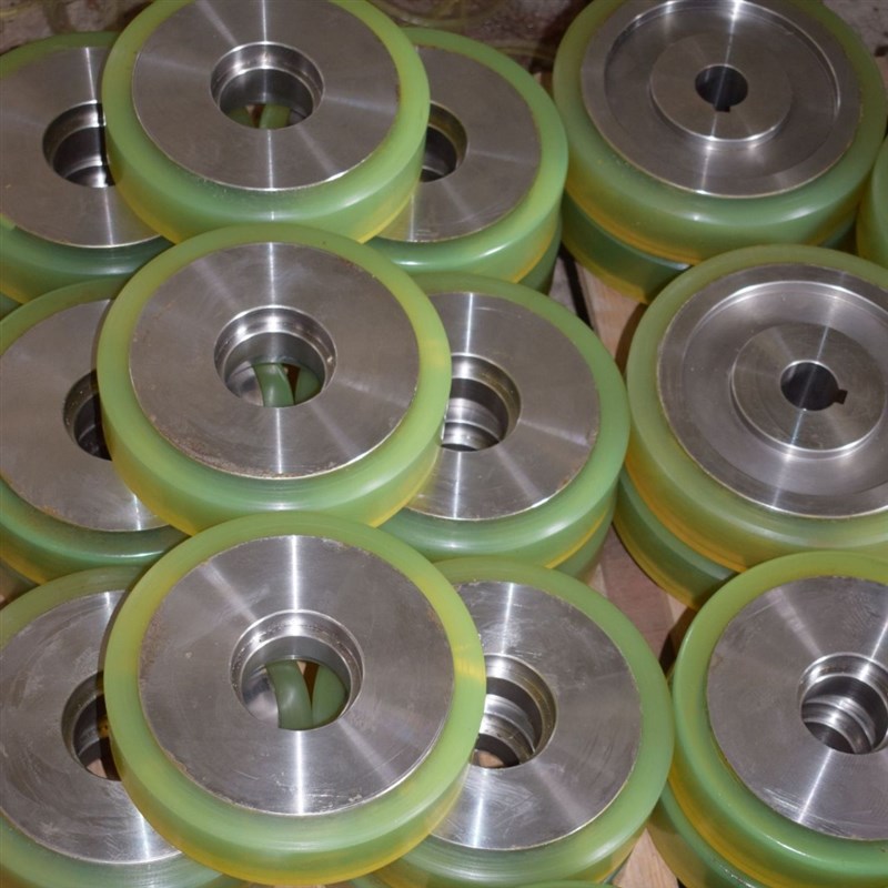 生产天车行走主动轮 45号钢包聚氨酯PU轮 硬度90度不脱胶