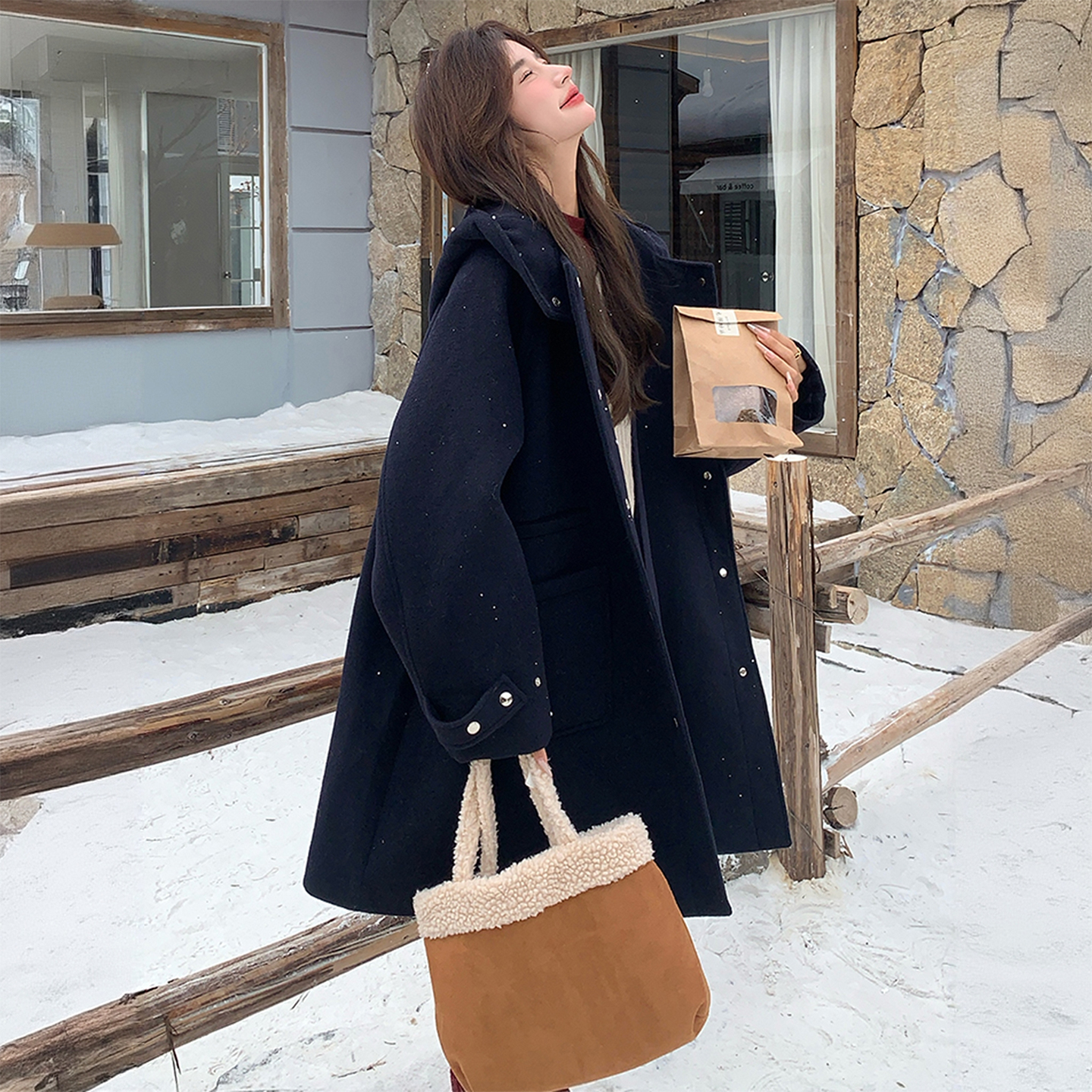 大码女装松弛感中长款连帽外套女