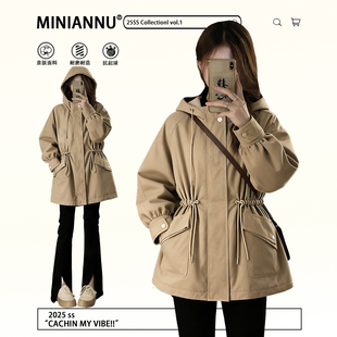 卡其色加厚保暖冲锋衣外套 韩系超好看夹棉棉服女冬季 胖mm大码 女装