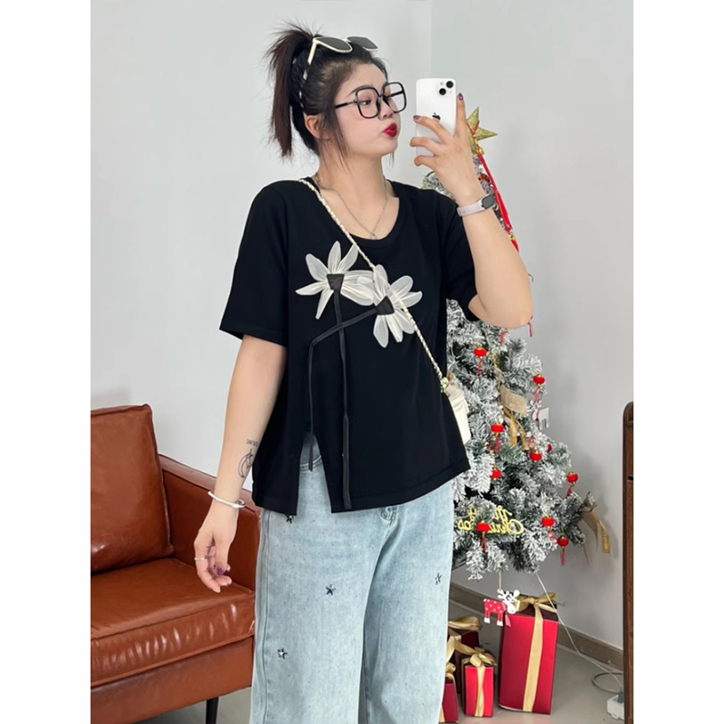 特大码设计感ins别致圆领短袖女