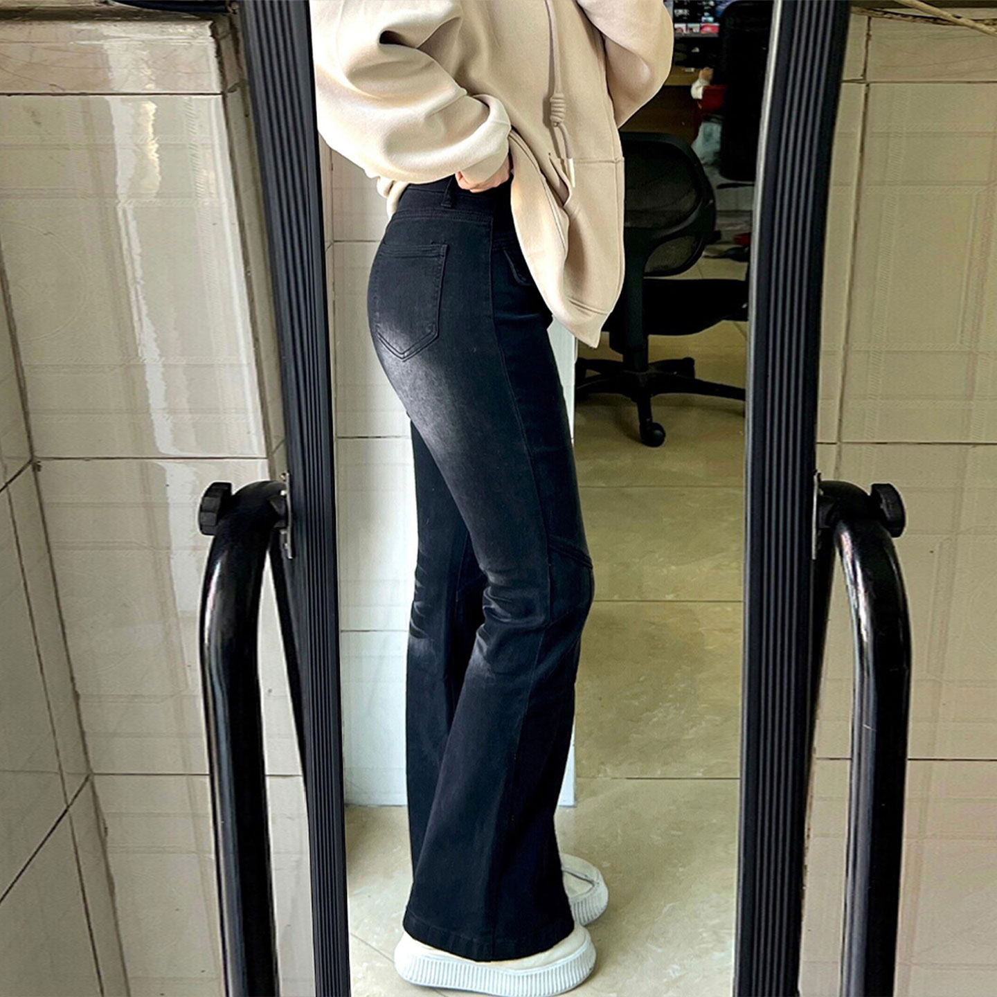 特大码女装黑色弹力牛仔裤女冬季胖mm高街显瘦辣妹风学生微喇裤子,女装/女士精品,大码裤装,淘宝优惠券,粉丝福利购,淘宝优惠卷