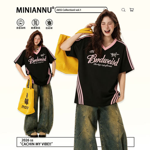 胖mm设计感今年流行的女装上衣女