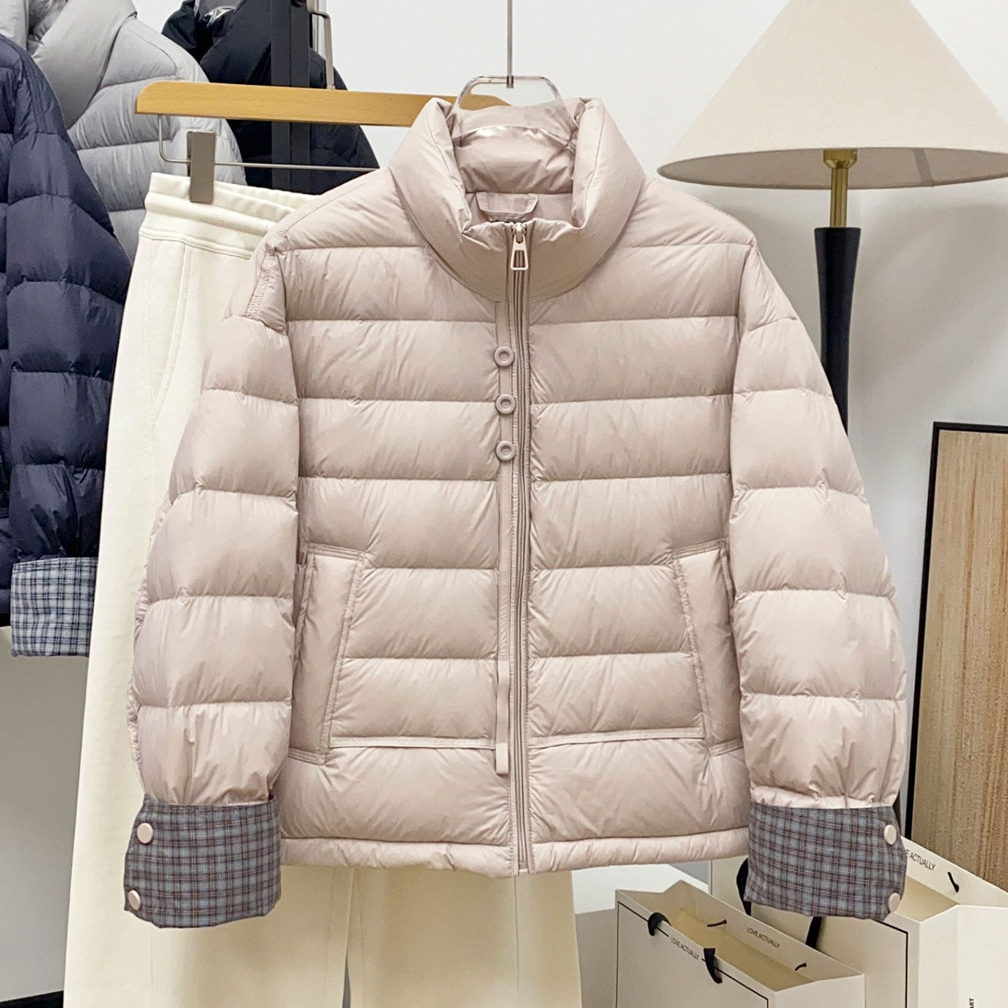 特大码女装胖mm粉色奶芙芙羽绒棉服女设计感显瘦百搭立领排骨外套,女装/女士精品,大码棉服,淘宝优惠券,粉丝福利购,淘宝优惠卷