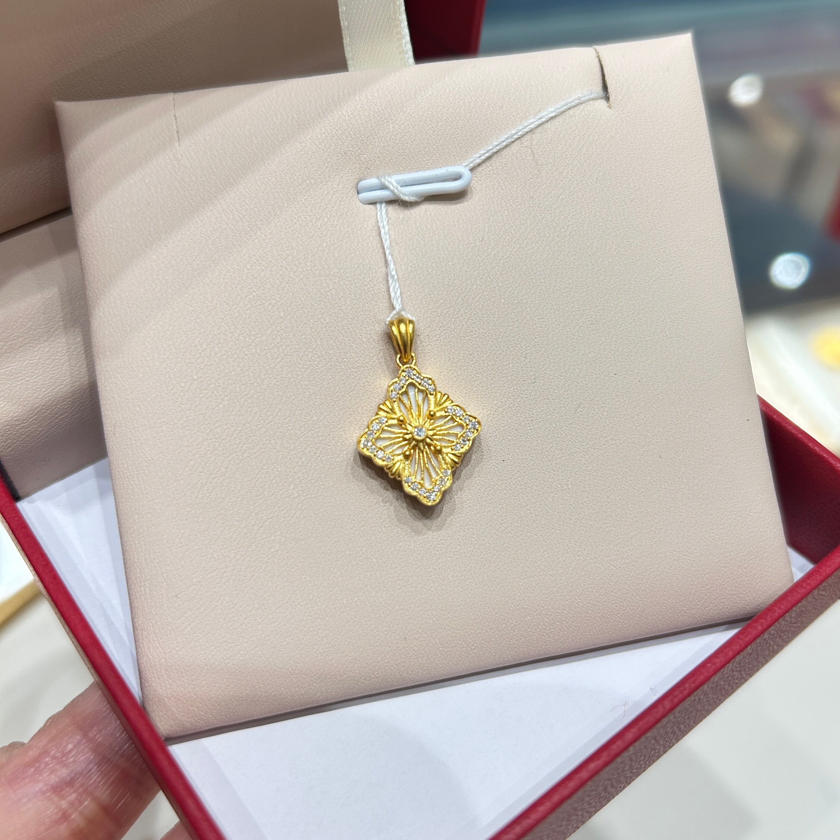 TSL谢瑞麟代购 足金999布契拉提黄金钻石吊坠挂坠女 专柜正品克减